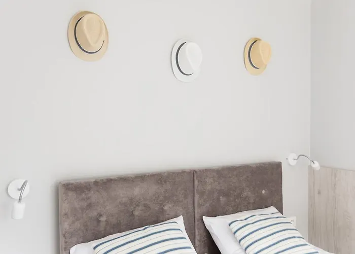 Bed and Breakfast Rafa Przy Plazy 3*