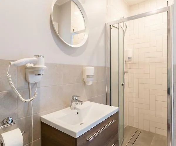 Rafa Przy Plazy Bed and Breakfast